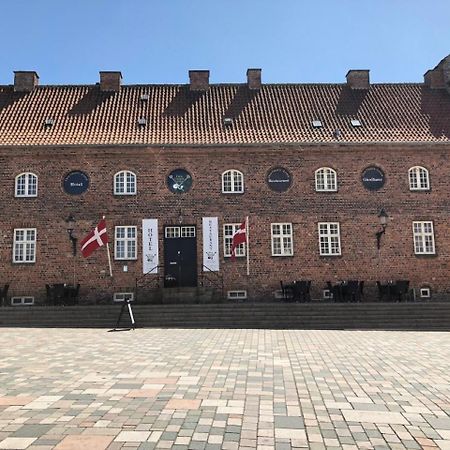 Den Gamle Arrest Bed & Breakfast รีเบอ ภายนอก รูปภาพ