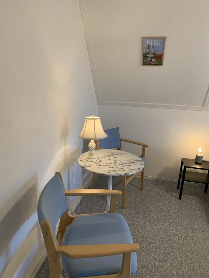 Den Gamle Arrest Bed & Breakfast รีเบอ ภายนอก รูปภาพ