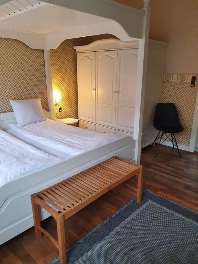 Den Gamle Arrest Bed & Breakfast รีเบอ ภายนอก รูปภาพ